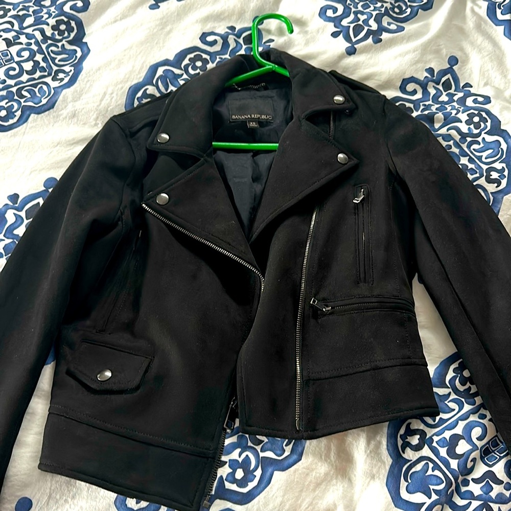 Black utility crop jacket